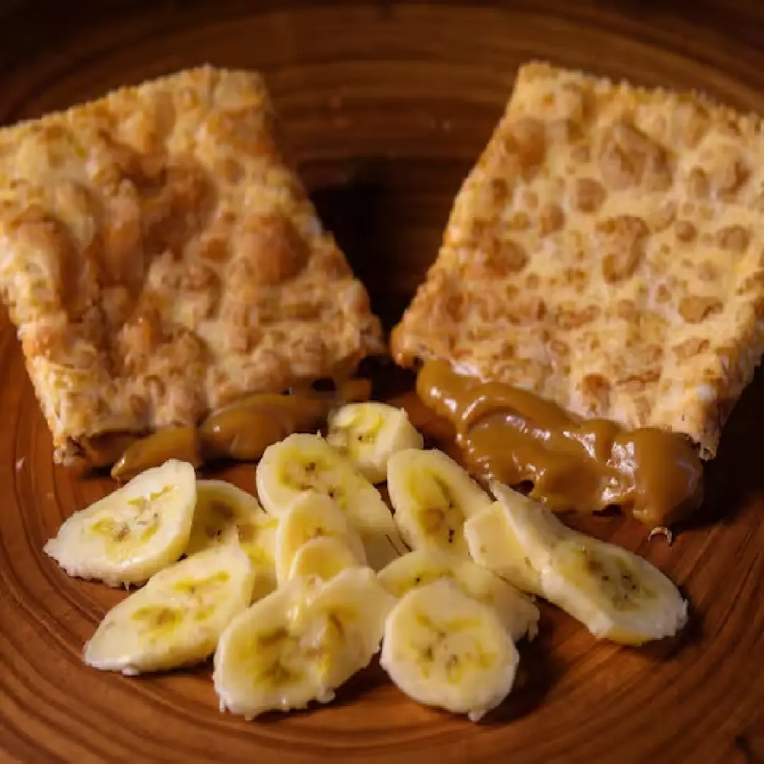 Pastel de Banana com Doce de Leite